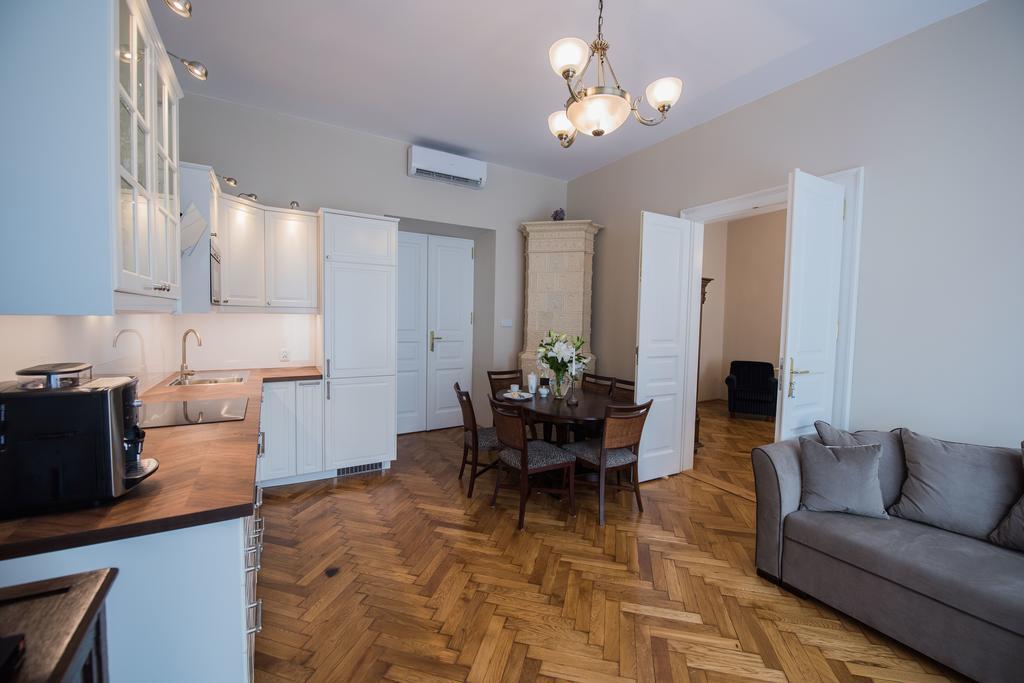 Mjz Apartments Old Town Cracovia Esterno foto