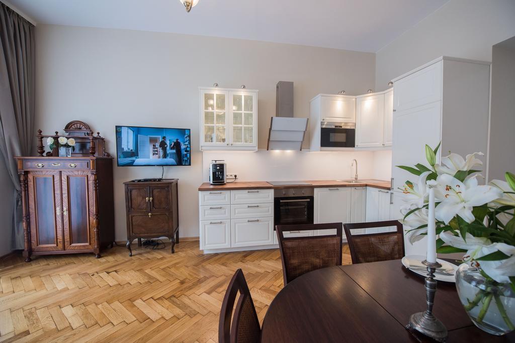 Mjz Apartments Old Town Cracovia Esterno foto