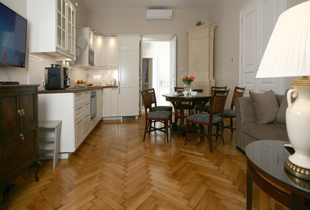 Mjz Apartments Old Town Cracovia Esterno foto