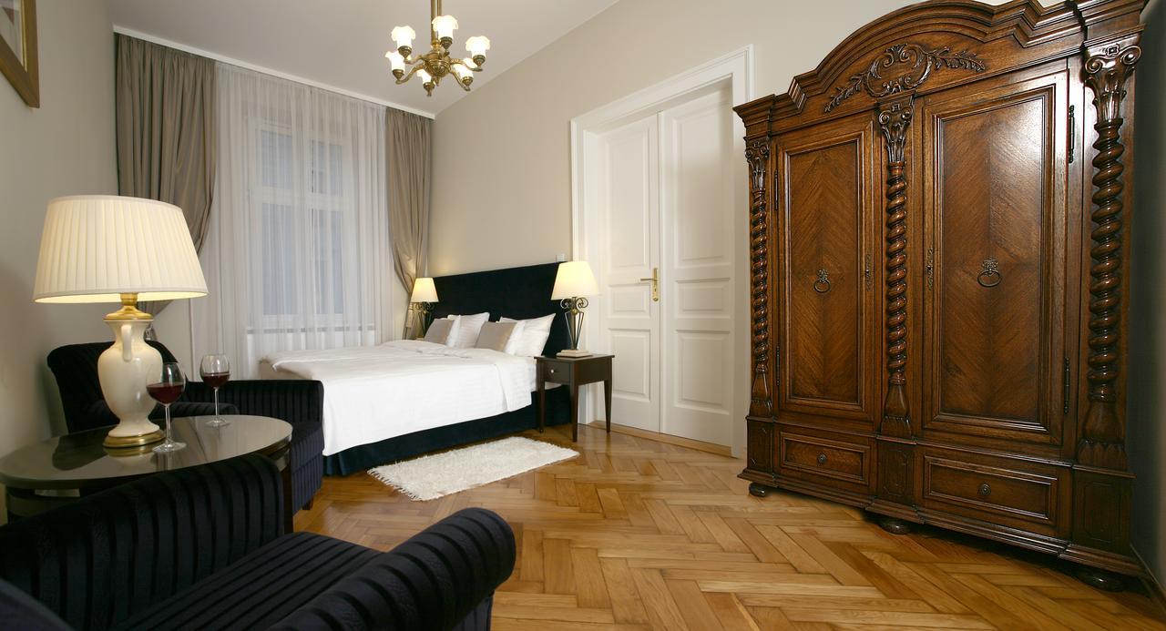 Mjz Apartments Old Town Cracovia Esterno foto